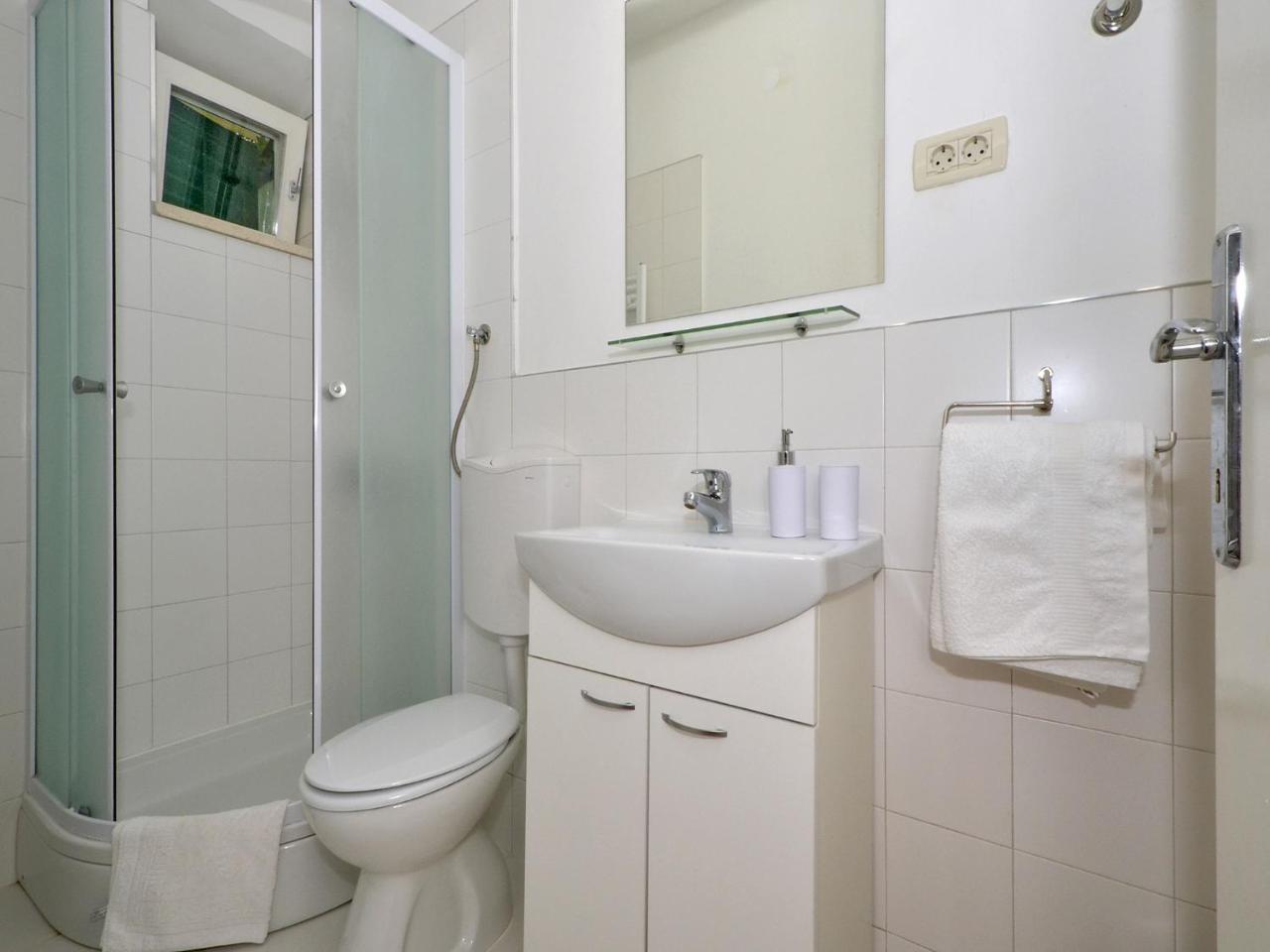 Apartments Nera ポドストラナ エクステリア 写真